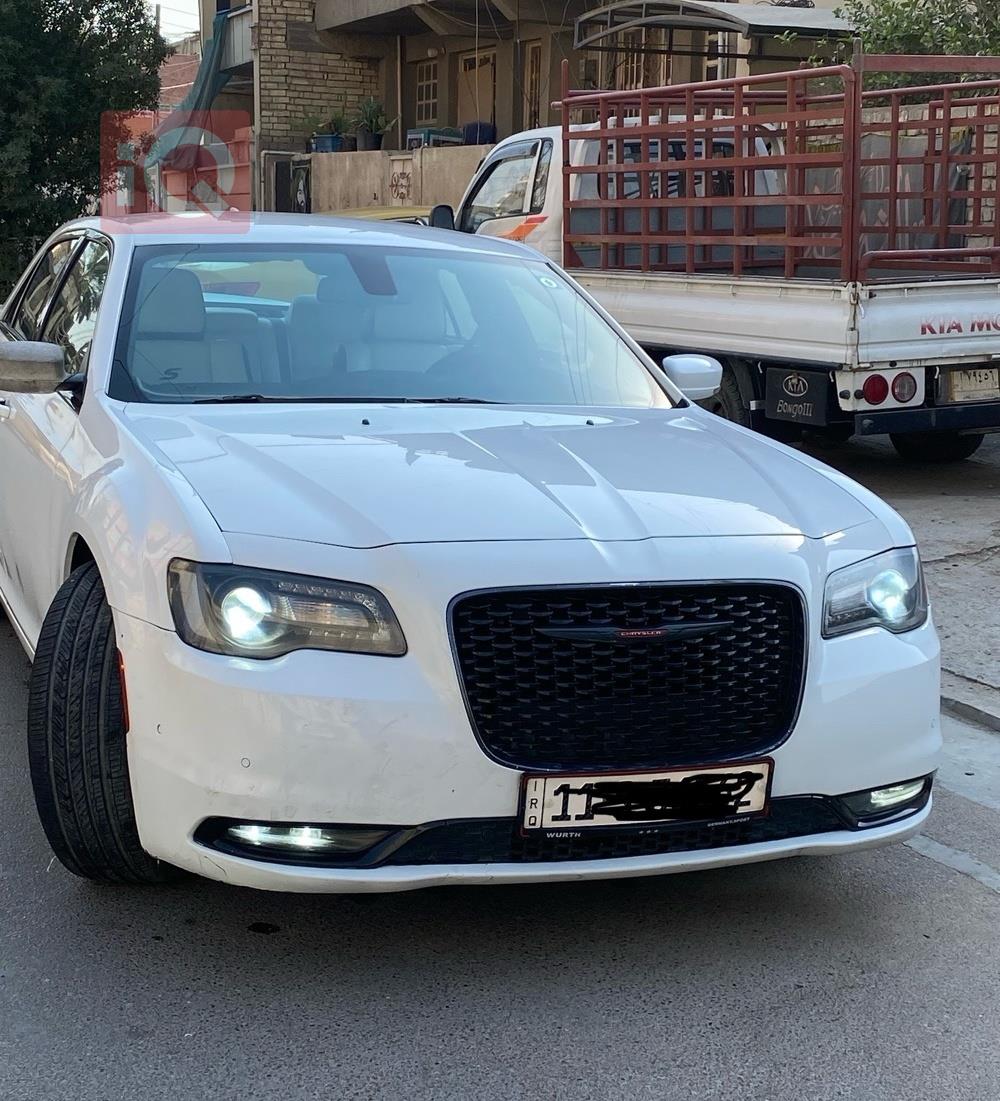 كرايسلر 300